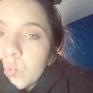 Meet your Posher, Kendra